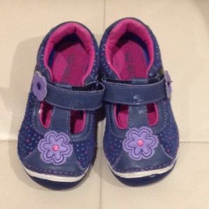 🍓1 day sale🍓Stride Rite shoes